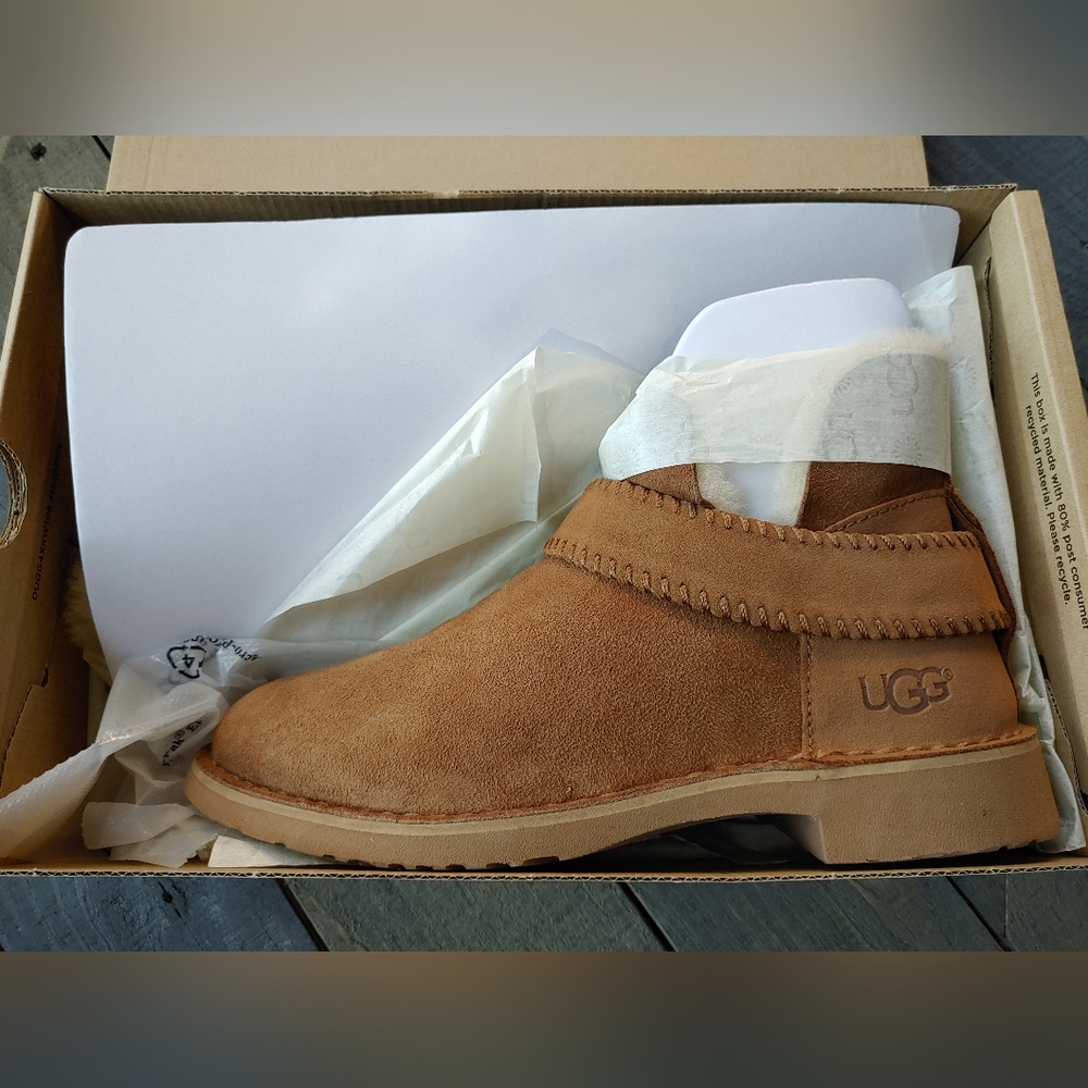 McKay UGG boots size 7 Chestnut